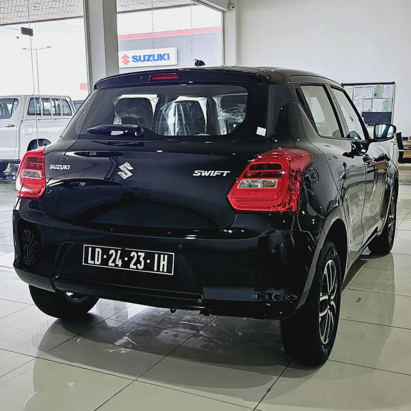 Suzuki Swift 1.2L GLX AT- Petrol