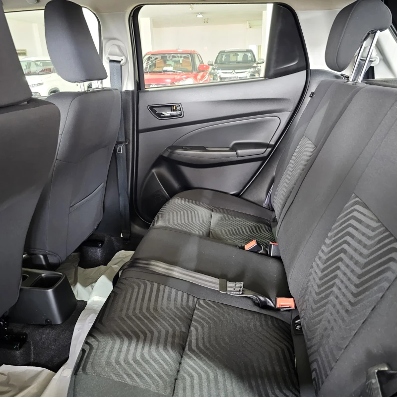 Suzuki Swift 1.2L GLX AT- Petrol